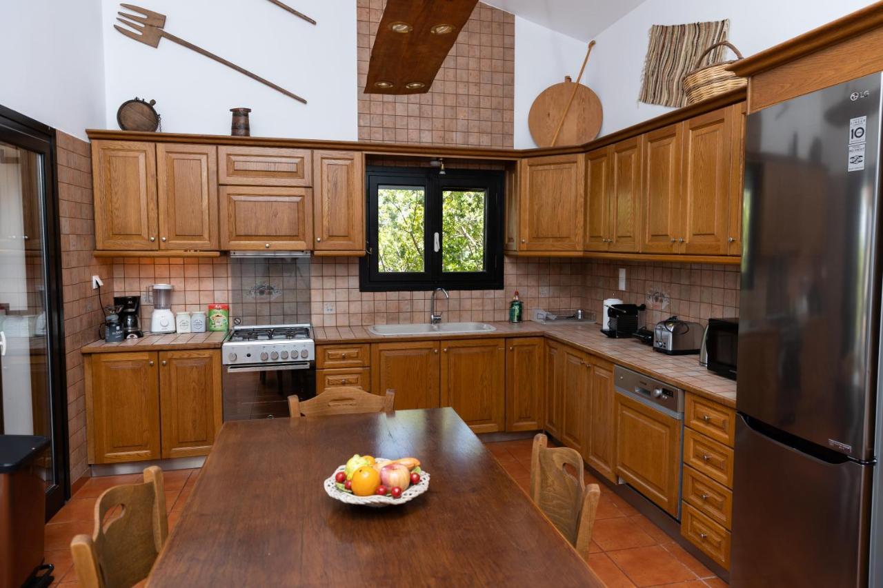 Kouvelia Country Home Luxury Villa Rental Nerotrivia Exterior photo